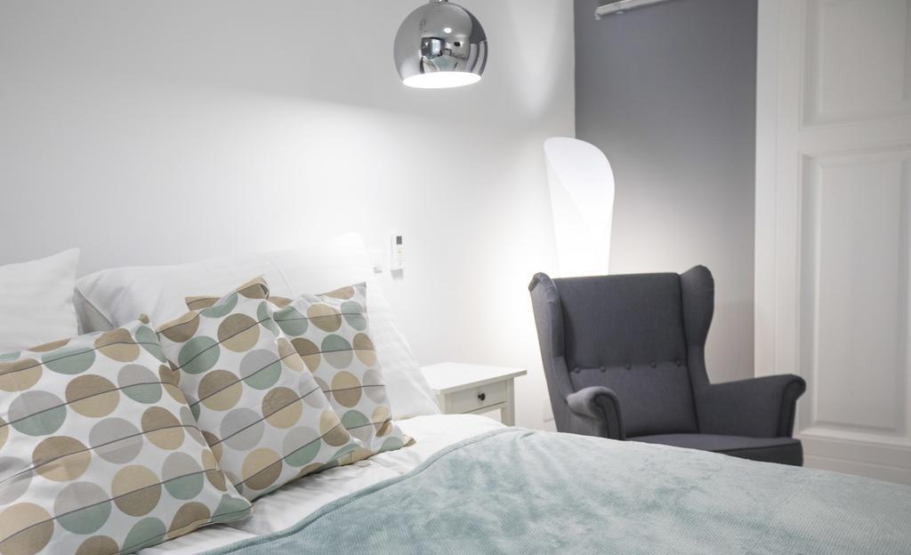 City Center Studio Apartmanok Szeged Esterno foto